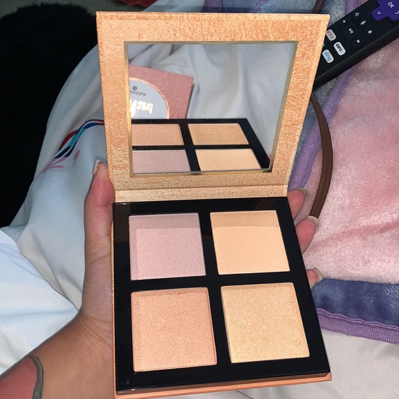 Highlighter bundle by Essence - Picture 4 of 7